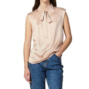 NWT SANDRO Silk Top Hash Bow-Detail 100%

Silk Top in Nude Size S MSRP $245